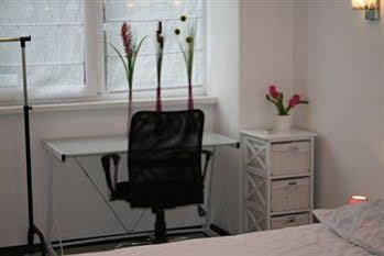 Uavoyage Business Apartments Киев Экстерьер фото
